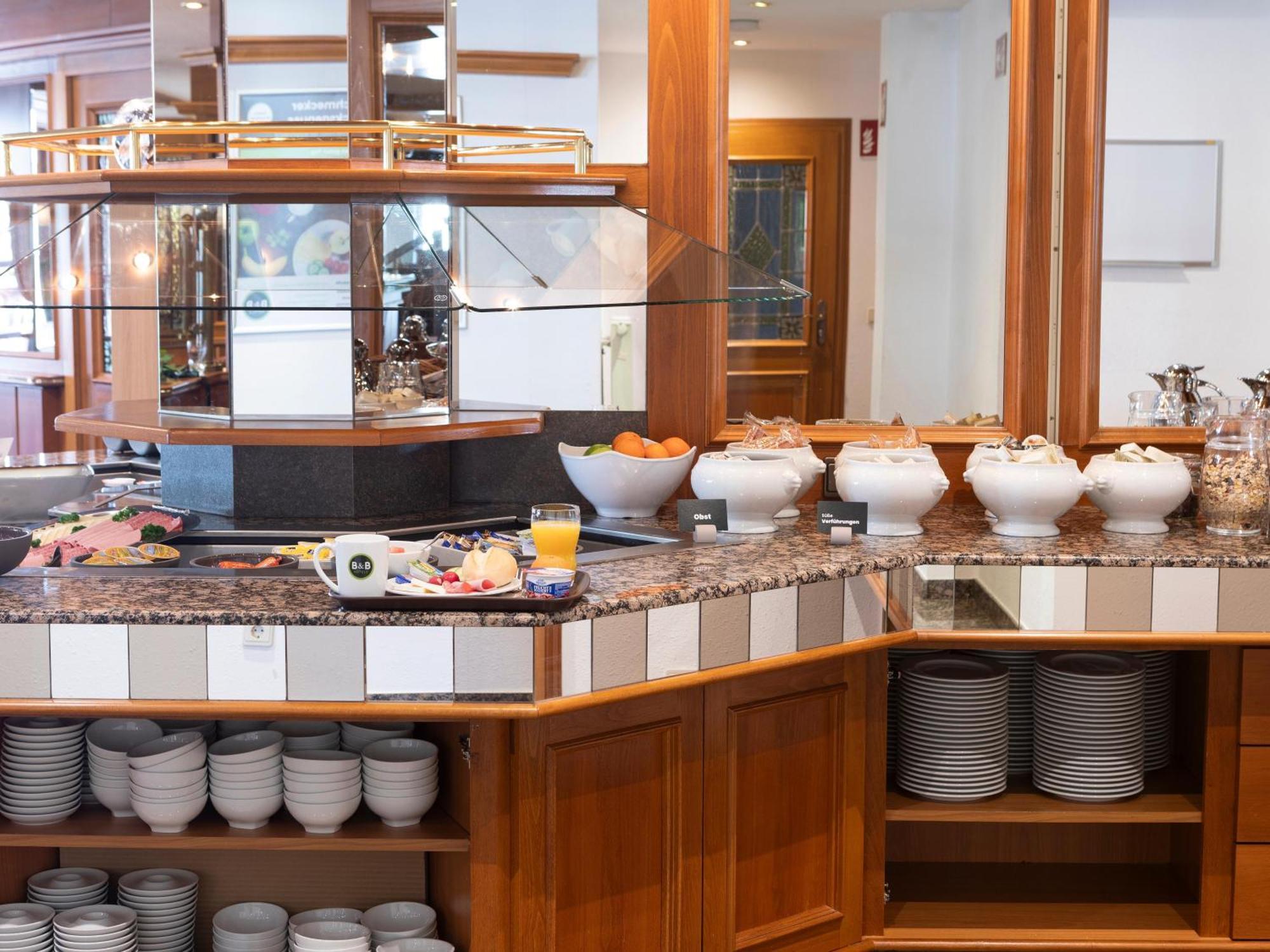 B&B Hotel Gotha-Hbf Экстерьер фото